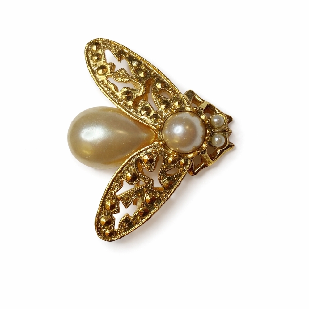 Vintage Gold-Tone Bee Brooch with Faux‎ Pearls